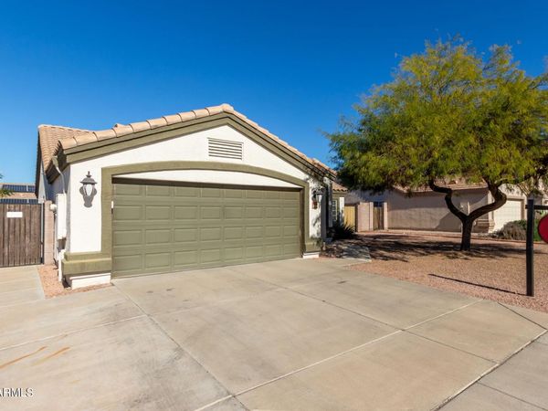 11126 W MYSTIC SADIE Drive, Surprise, AZ 85378
