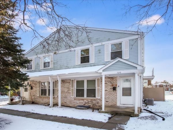 720 Huntly Court, Schaumburg, IL 60194