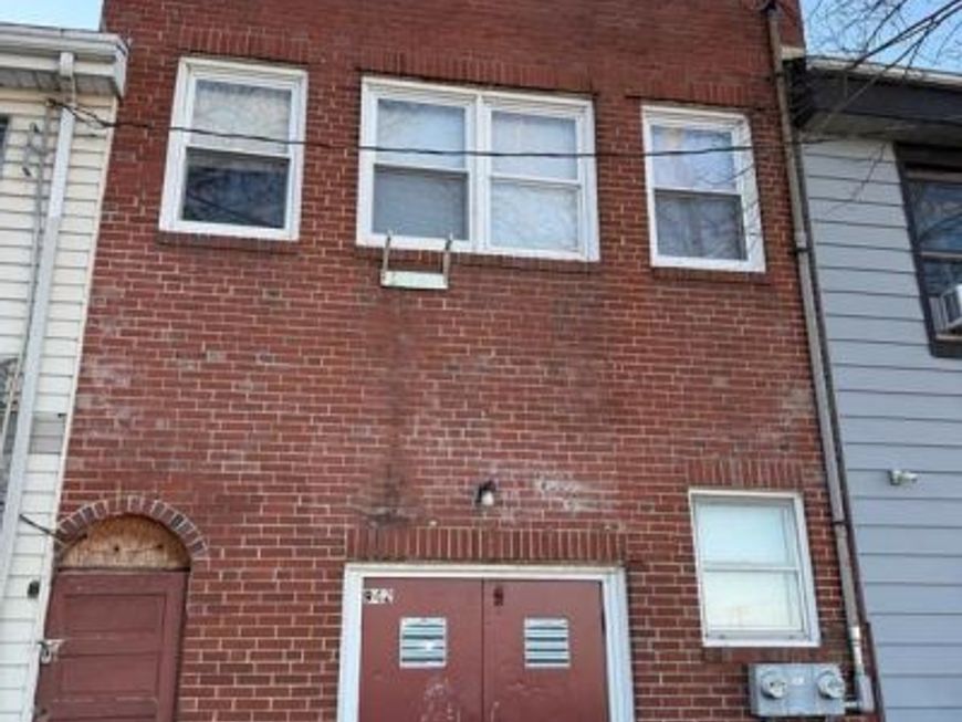 942 Buttonwood Street, Reading, PA 19604 Main Photo