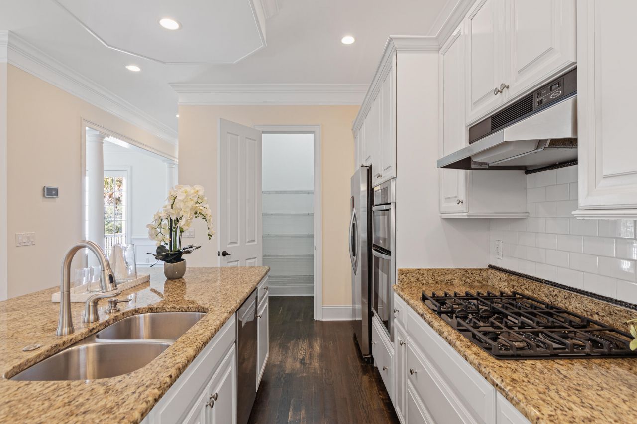 668 Cloudbreak Court Photo 11