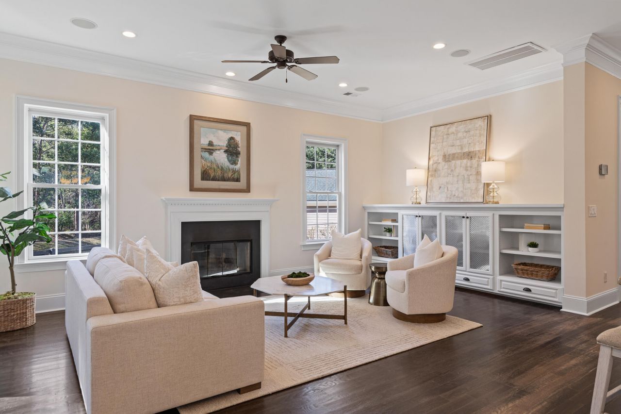 668 Cloudbreak Court Photo 3