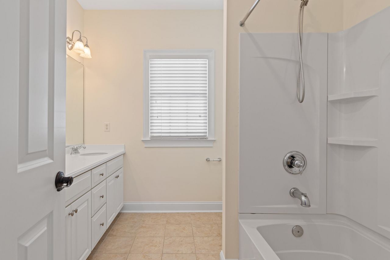 668 Cloudbreak Court Photo 32