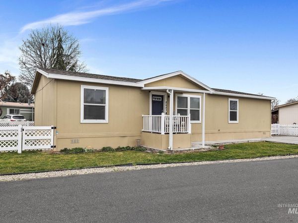 8483 W Irving Ln, Boise, ID 83704