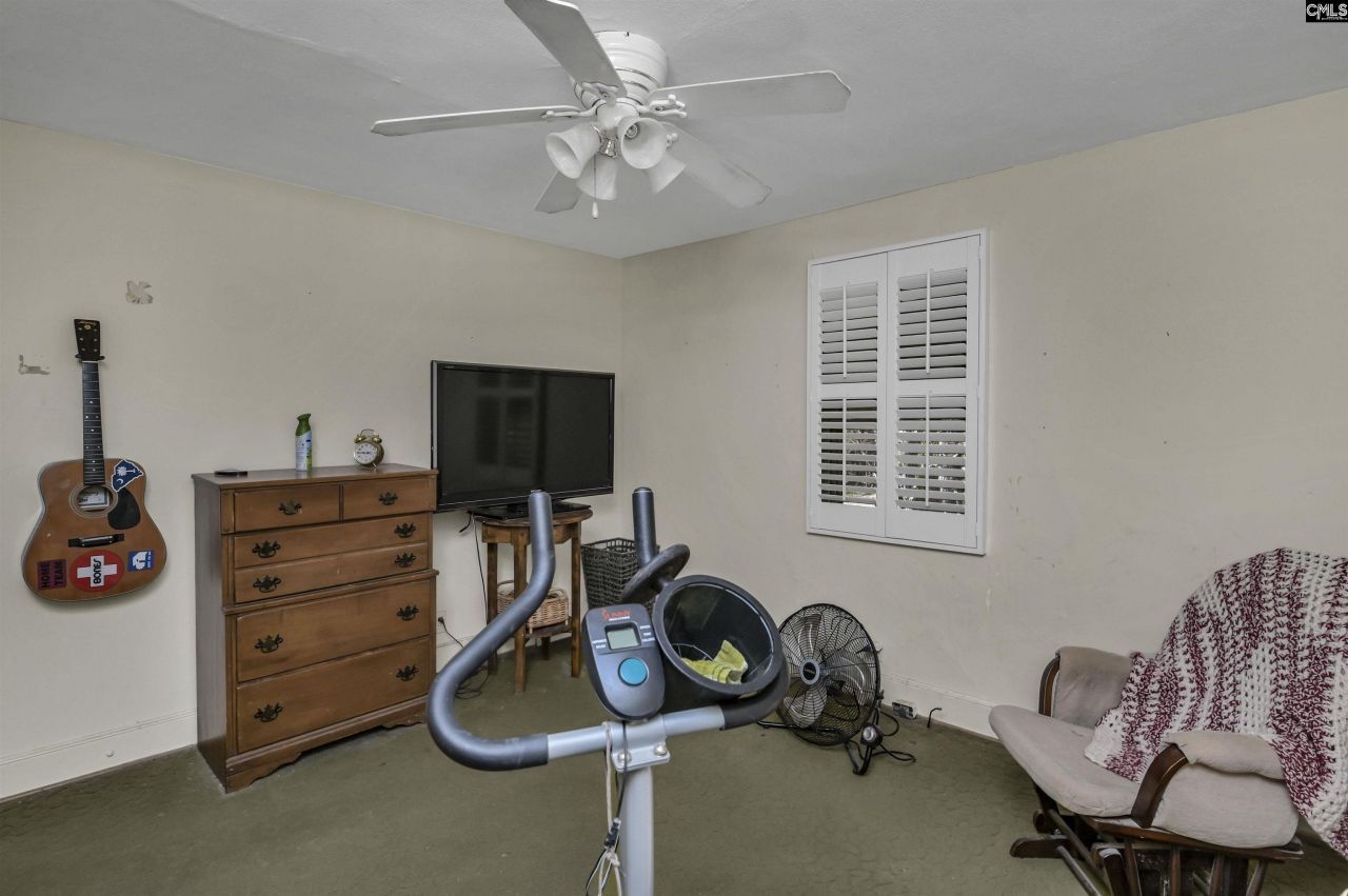 2 Vera Circle Photo 10