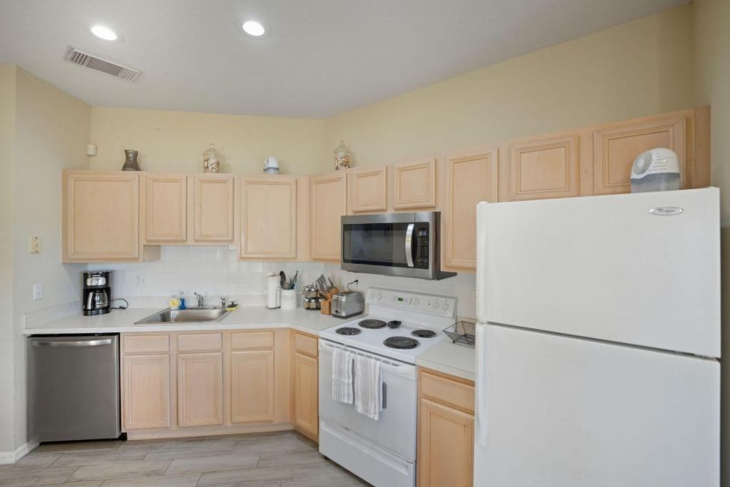 9970 Perfect Drive, Unit 3, Port Saint Lucie, FL 34986 Photo