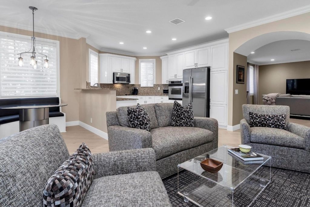 2857 Kinsington Cir, Unit 17-4, Weston, FL 33332 Photo