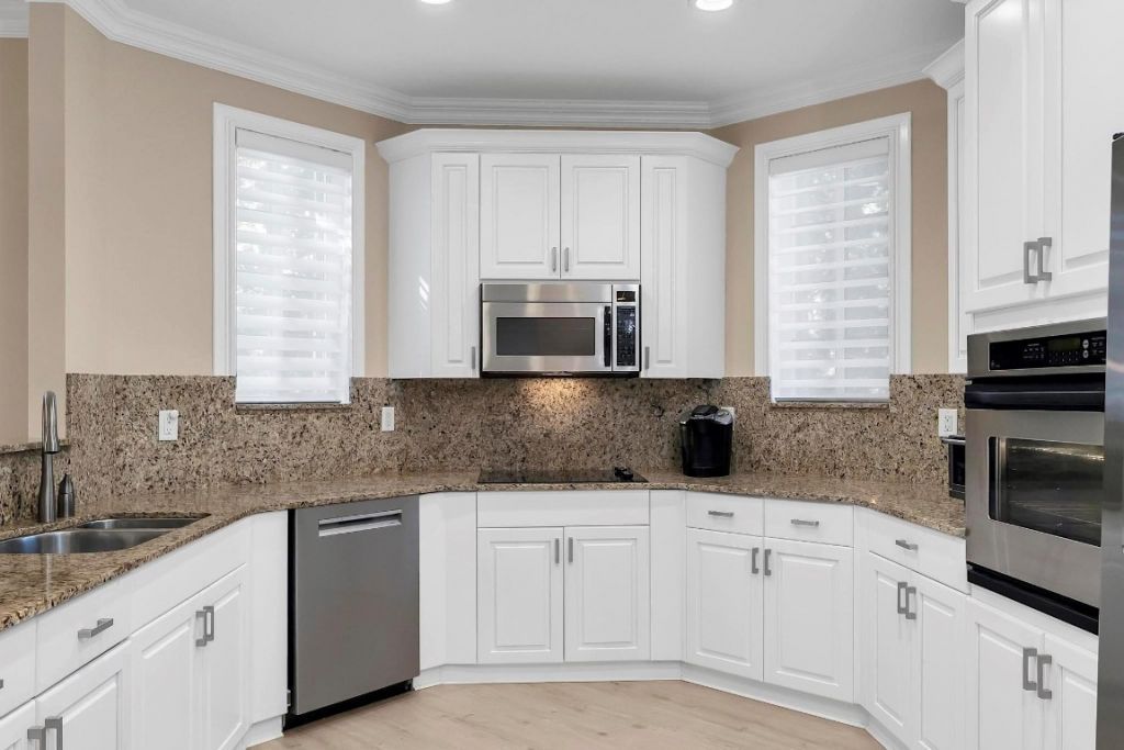 2857 Kinsington Cir, Unit 17-4, Weston, FL 33332 Photo