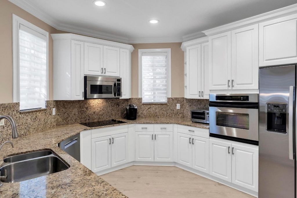 2857 Kinsington Cir, Unit 17-4, Weston, FL 33332 Photo