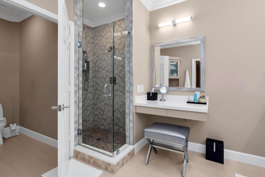 2857 Kinsington Cir, Unit 17-4, Weston, FL 33332 Photo