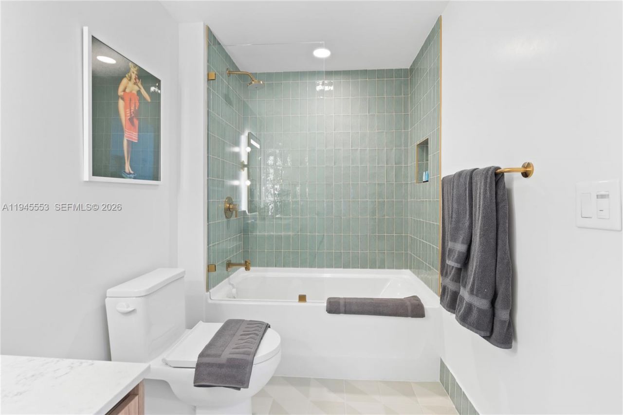 159 NE 6th St , Unit 2415, Miami, FL 33132 Photo