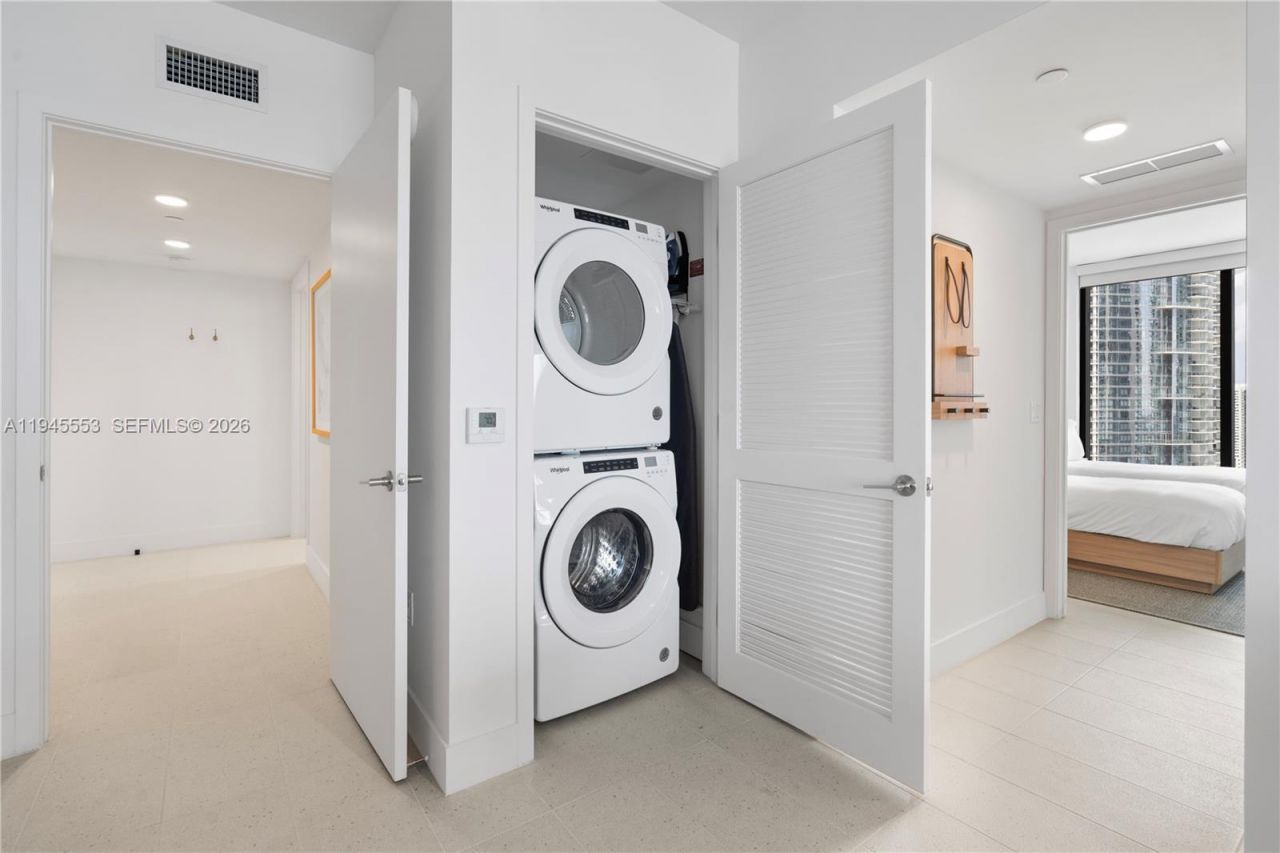 159 NE 6th St , Unit 2415, Miami, FL 33132 Photo