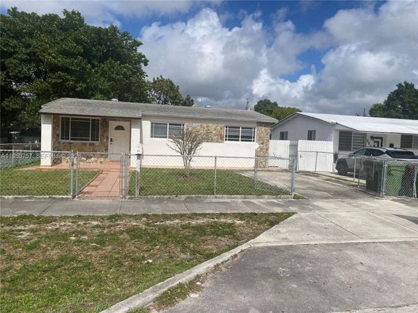 365 W 13th St, Hialeah, FL 33010