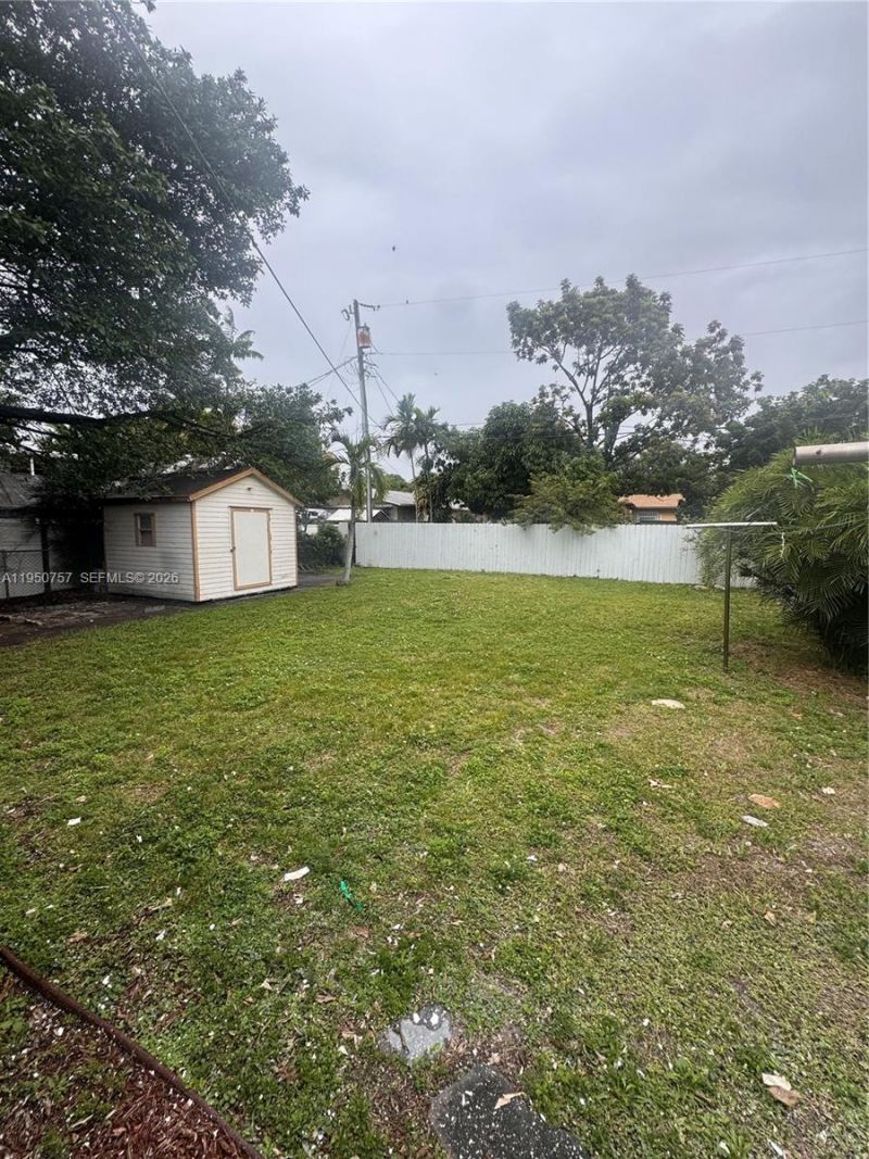 365 W 13th St, Hialeah, FL 33010 Photo