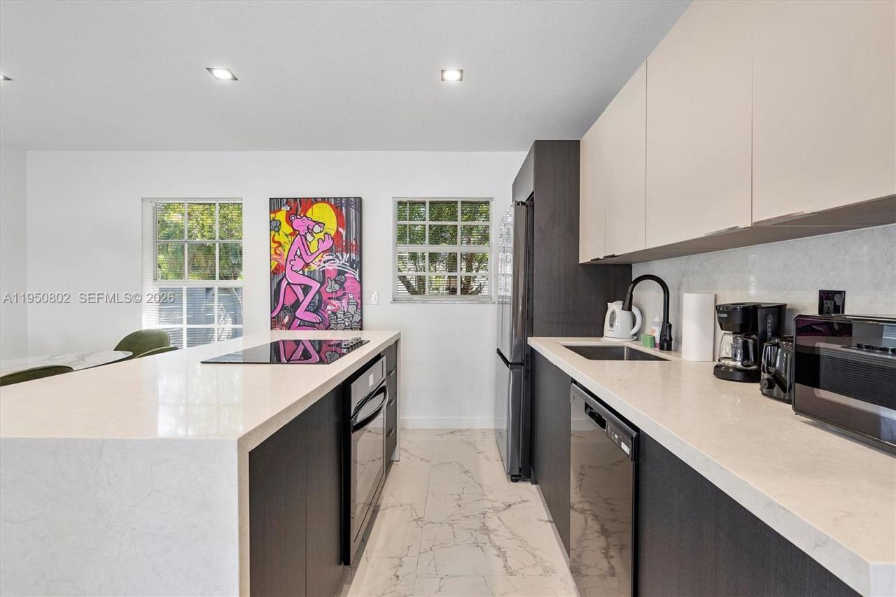 270 NW 41st St , Miami, FL 33127 Photo