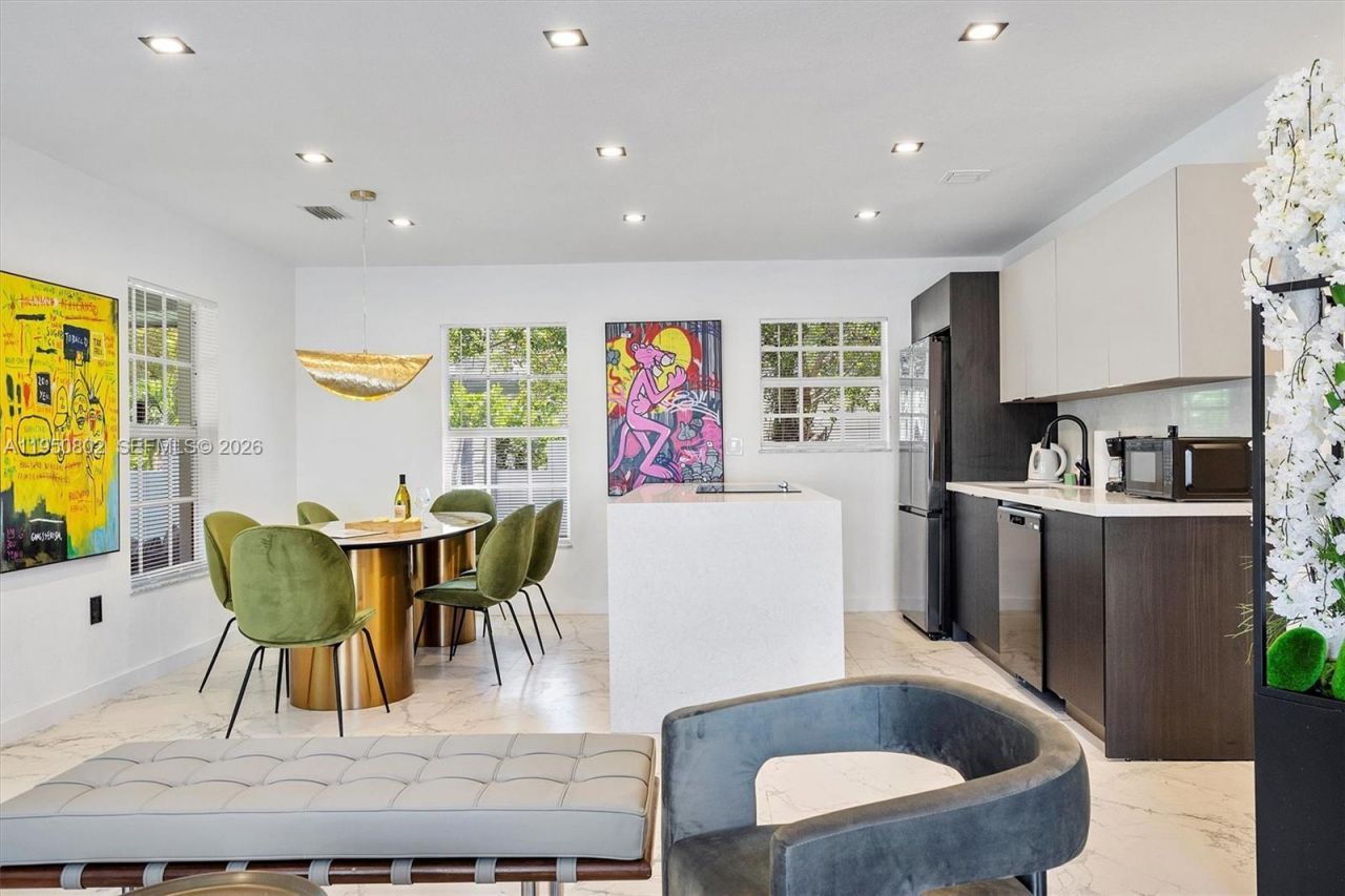 270 NW 41st St , Miami, FL 33127 Photo