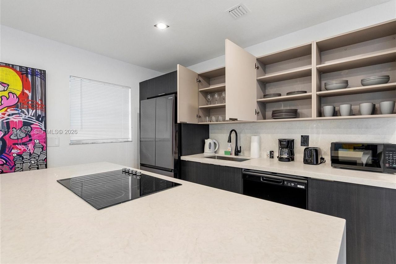 270 NW 41st St , Miami, FL 33127 Photo