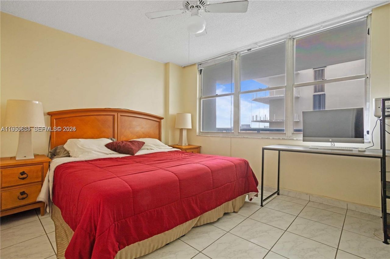 6039 Collins Ave , Unit 809, Miami Beach, FL 33140 Photo