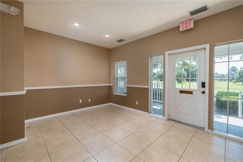 148 Vista Royale Square, Vero Beach, FL 32962 Photo