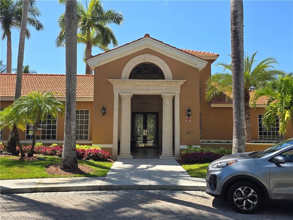 1210 Wildwood Lakes Blvd, Unit 203, Naples, FL 34104 Photo