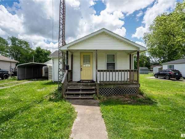 210 ORCHARD Street, Zeigler, IL 62999