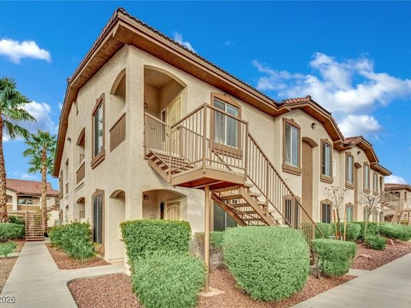 2305 W Horizon Ridge Parkway, Unit 2722, Henderson, NV 89052