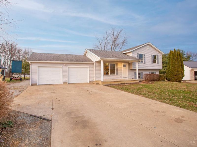 20 Douglas Circle, Georgetown, OH 45121 Photo 2