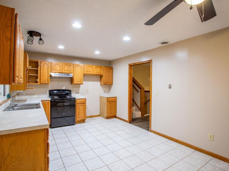 20 Douglas Circle, Georgetown, OH 45121 Photo 6