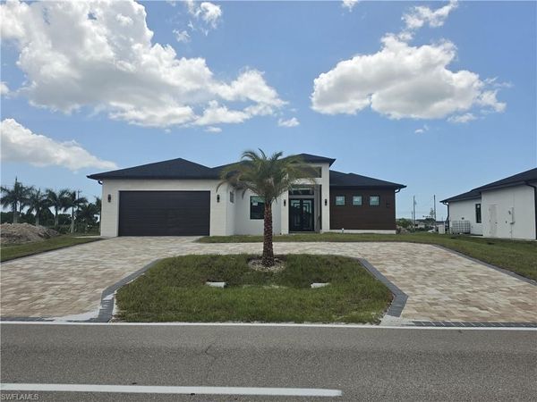 2006 Nelson RD N, CAPE CORAL, FL 33993
