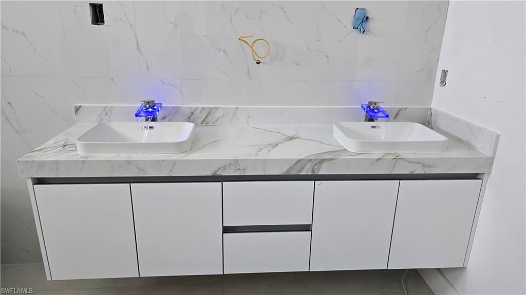 2006 Nelson Rd N, Cape Coral, FL 33993 Photo