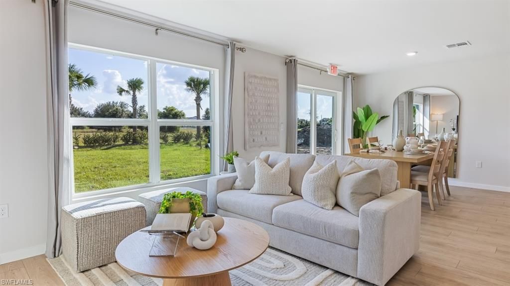 391 Radiant Sun Ln, Lehigh Acres, FL 33936 Photo