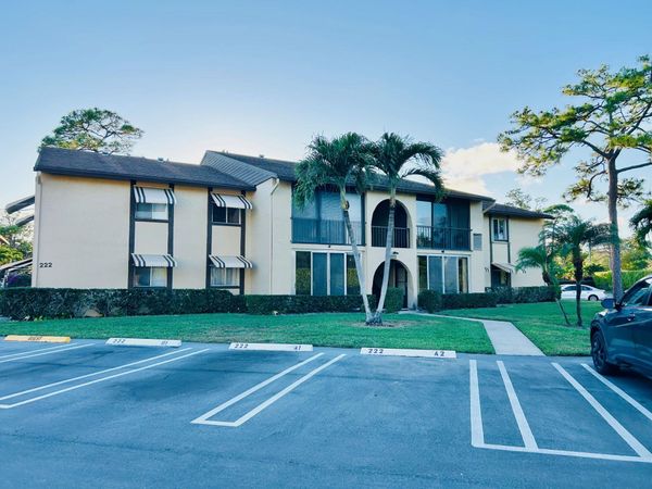 222 Pine Hov Circle, Unit A-1, Greenacres, FL 33463