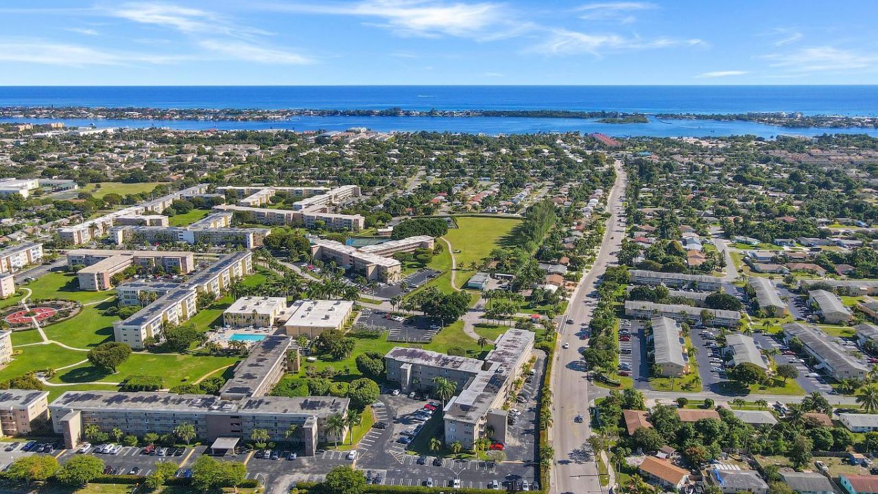 2515 NE 2nd Court, Unit 315, Boynton Beach, FL 33435 Photo