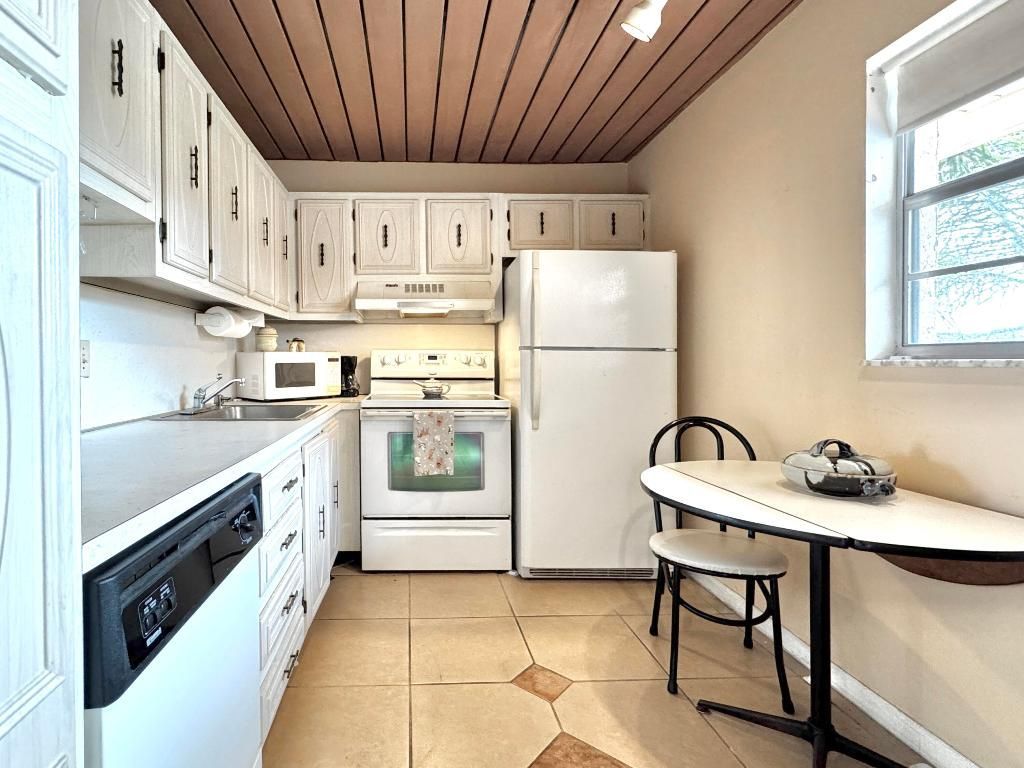 2515 NE 2nd Court, Unit 315, Boynton Beach, FL 33435 Photo