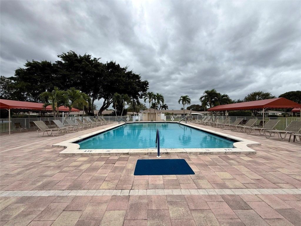 20862 Vinesta Circle, Unit 307, Boca Raton, FL 33433 Photo