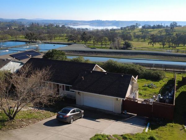 3940 Lakeview Dr, Ione, CA 95640