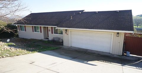3940 Lakeview Dr, Ione, CA 95640 Photo