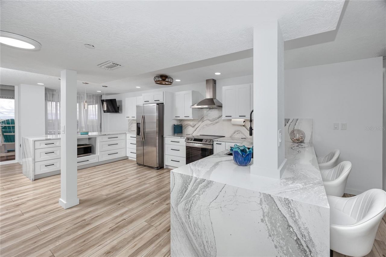 17940 Gulf Boulevard, Unit 16A, Redington Shores, FL 33708 Photo