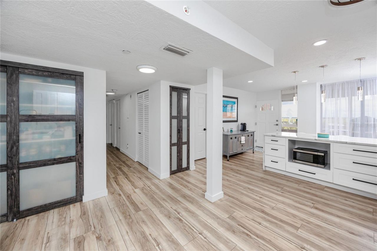 17940 Gulf Boulevard, Unit 16A, Redington Shores, FL 33708 Photo