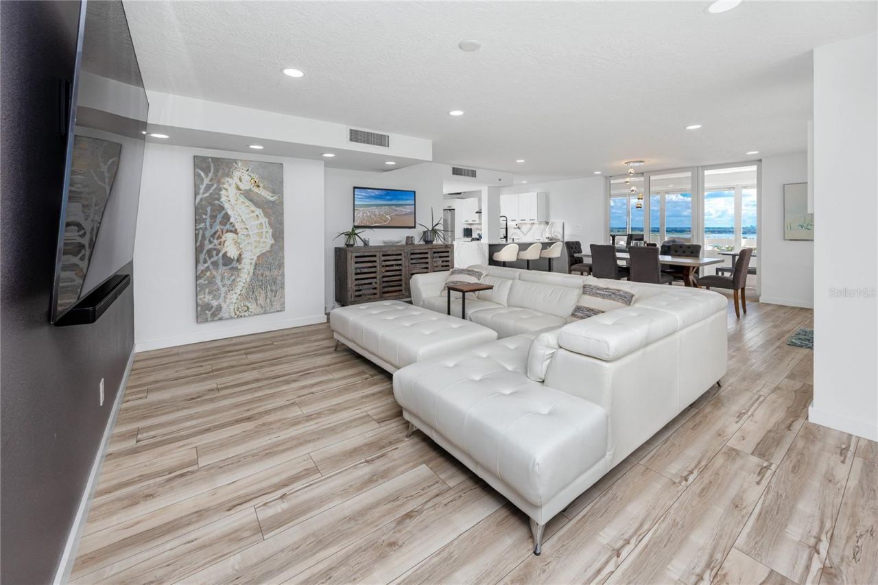 17940 Gulf Boulevard, Unit 16A, Redington Shores, FL 33708 Photo