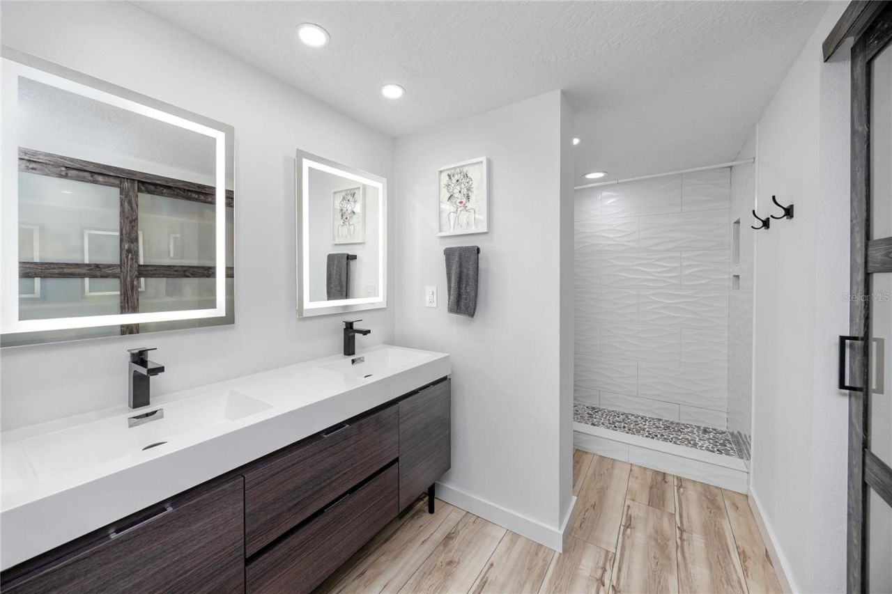 17940 Gulf Boulevard, Unit 16A, Redington Shores, FL 33708 Photo