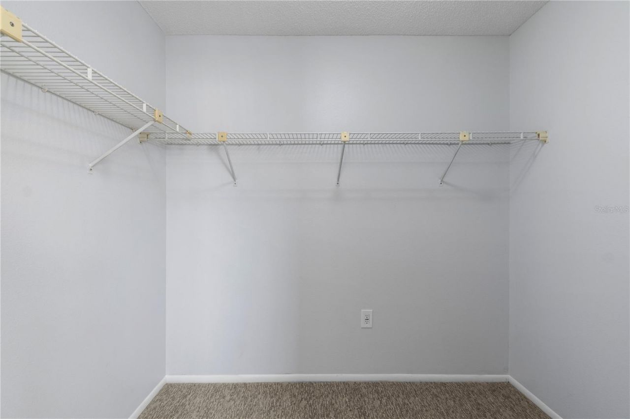 6110 Country Club Way, Unit 204, Sarasota, FL 34243 Photo