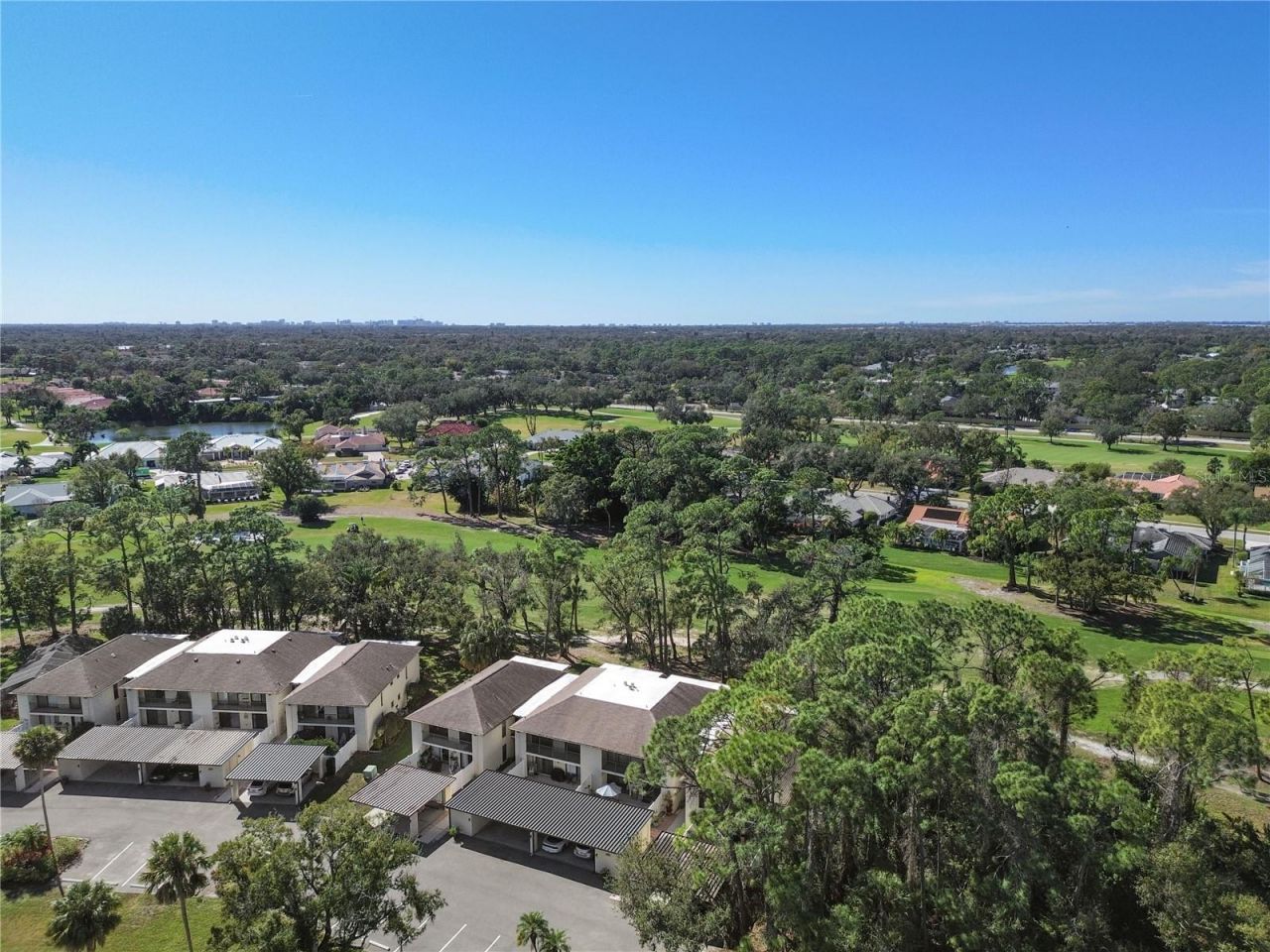 6110 Country Club Way, Unit 204, Sarasota, FL 34243 Photo