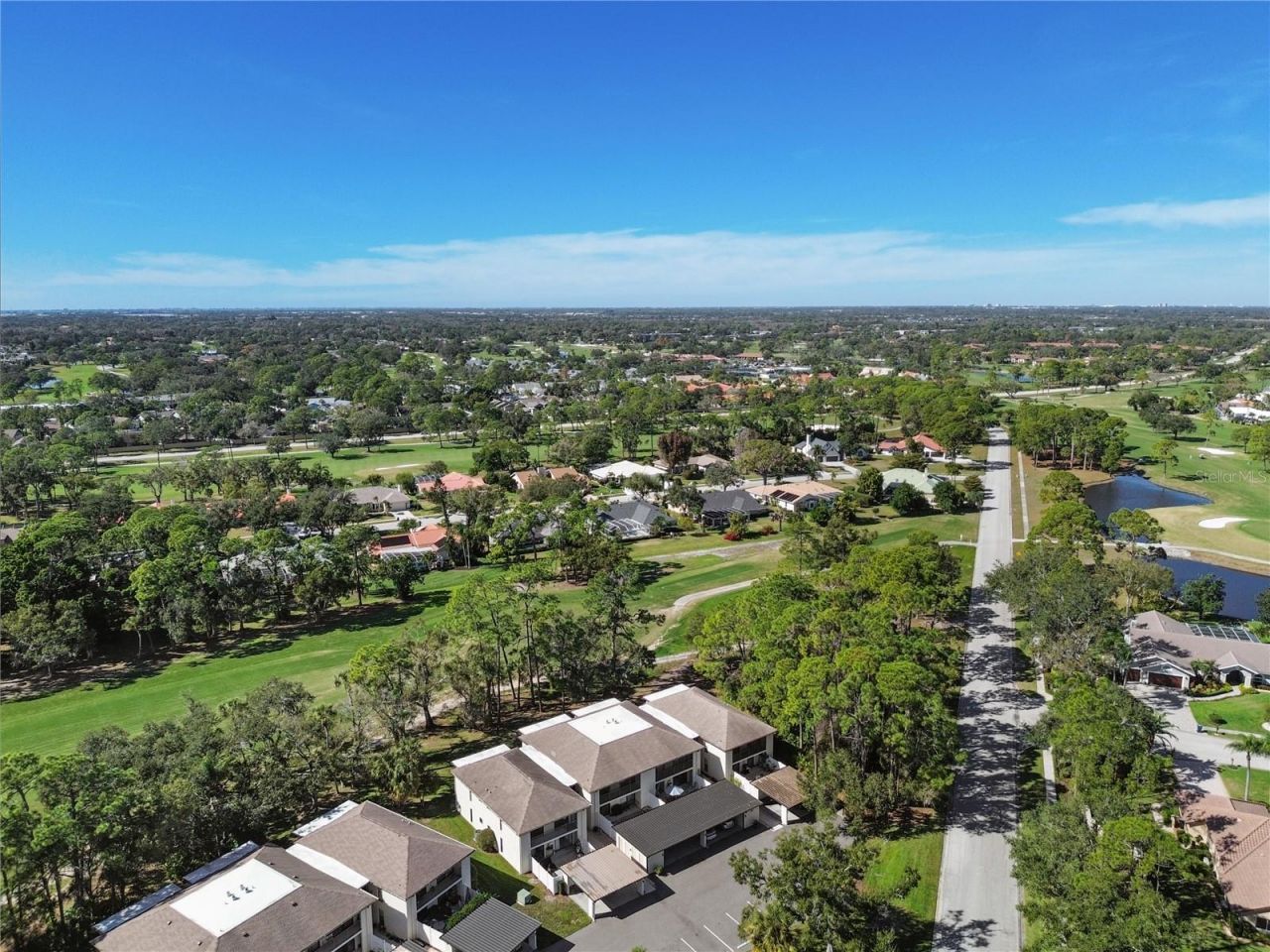 6110 Country Club Way, Unit 204, Sarasota, FL 34243 Photo