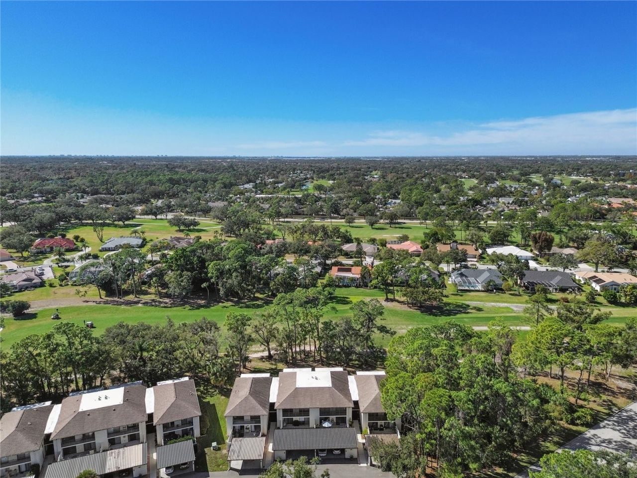 6110 Country Club Way, Unit 204, Sarasota, FL 34243 Photo