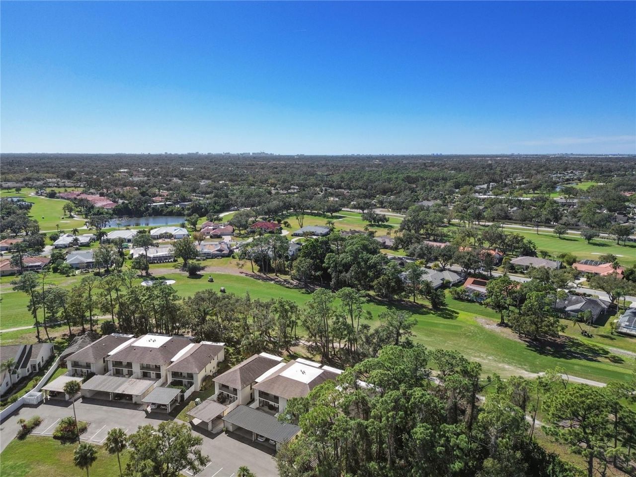 6110 Country Club Way, Unit 204, Sarasota, FL 34243 Photo