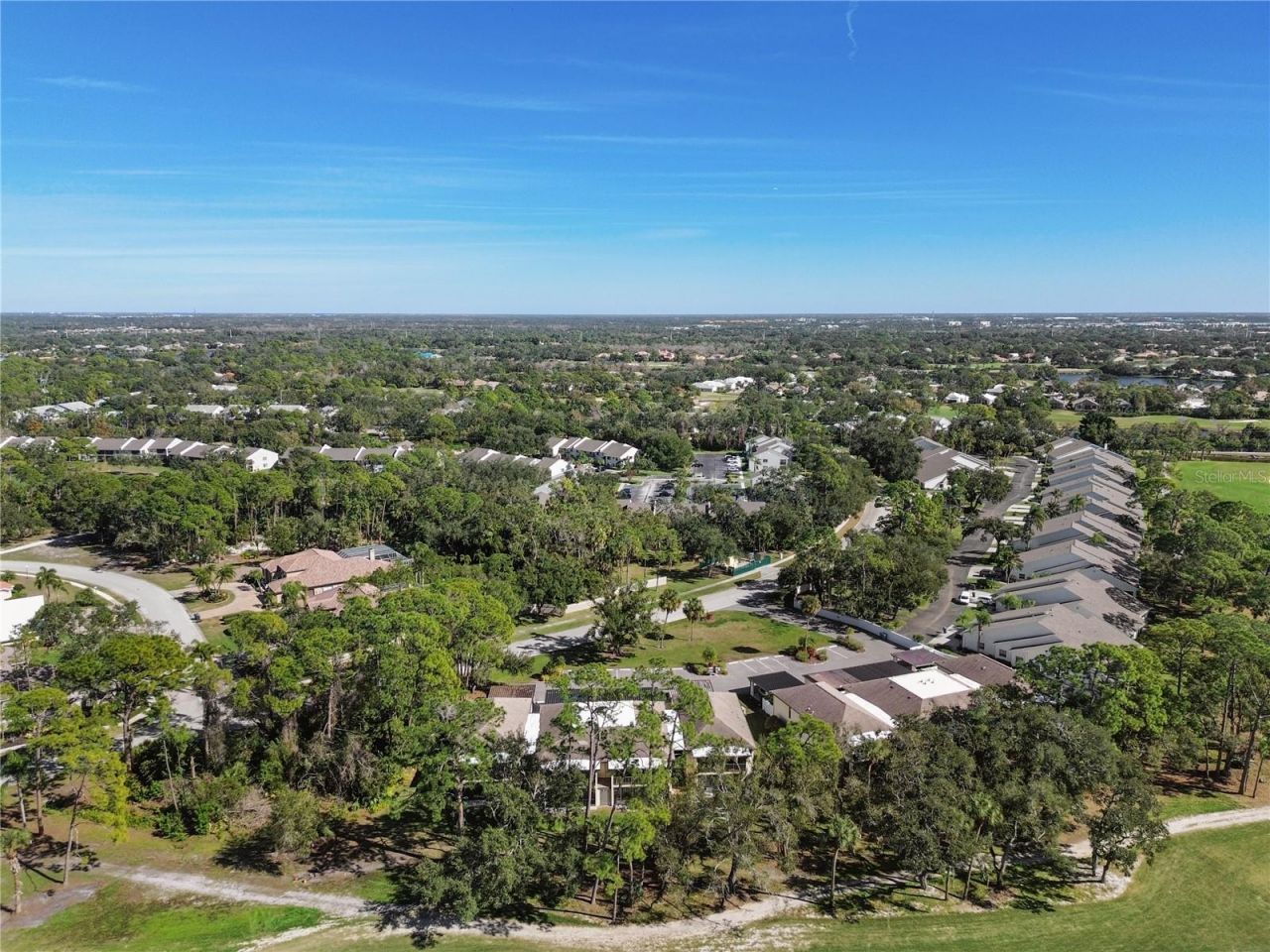 6110 Country Club Way, Unit 204, Sarasota, FL 34243 Photo