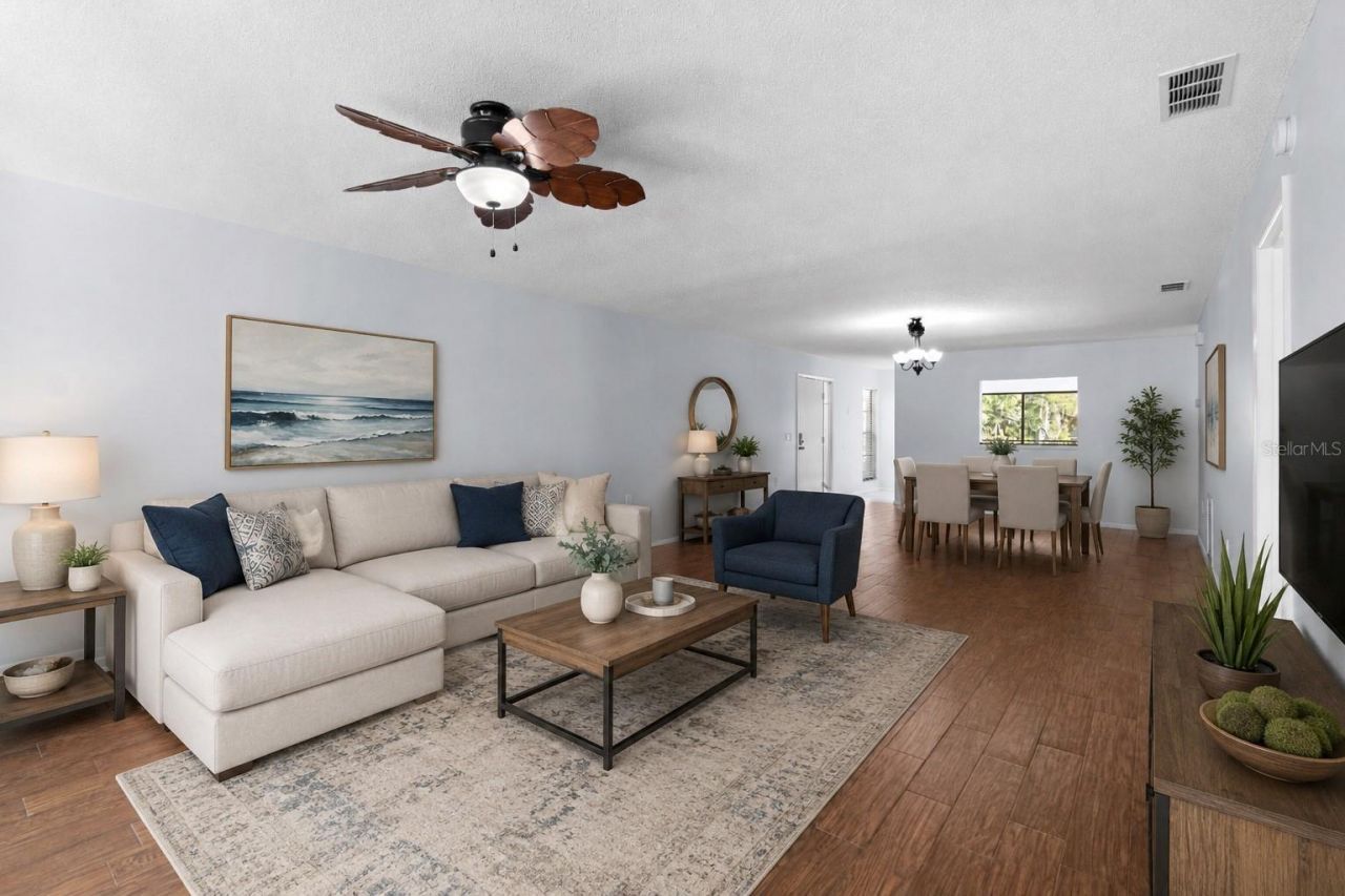 6110 Country Club Way, Unit 204, Sarasota, FL 34243 Photo