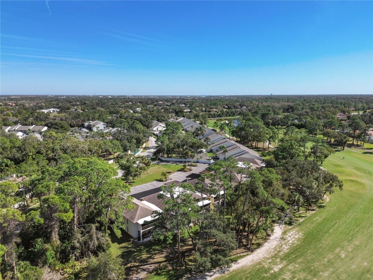 6110 Country Club Way, Unit 204, Sarasota, FL 34243 Photo