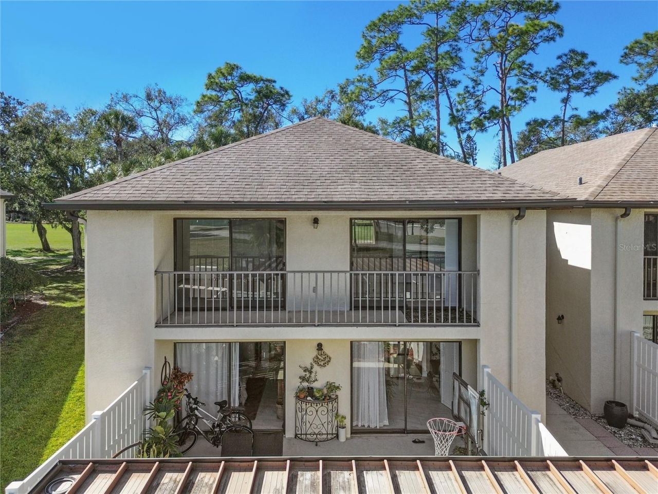 6110 Country Club Way, Unit 204, Sarasota, FL 34243 Photo