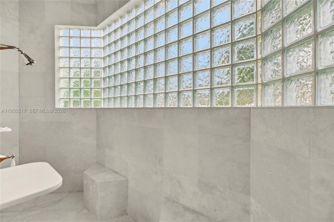 3250 W Stonebrook Cir, Davie, FL 33330 Photo